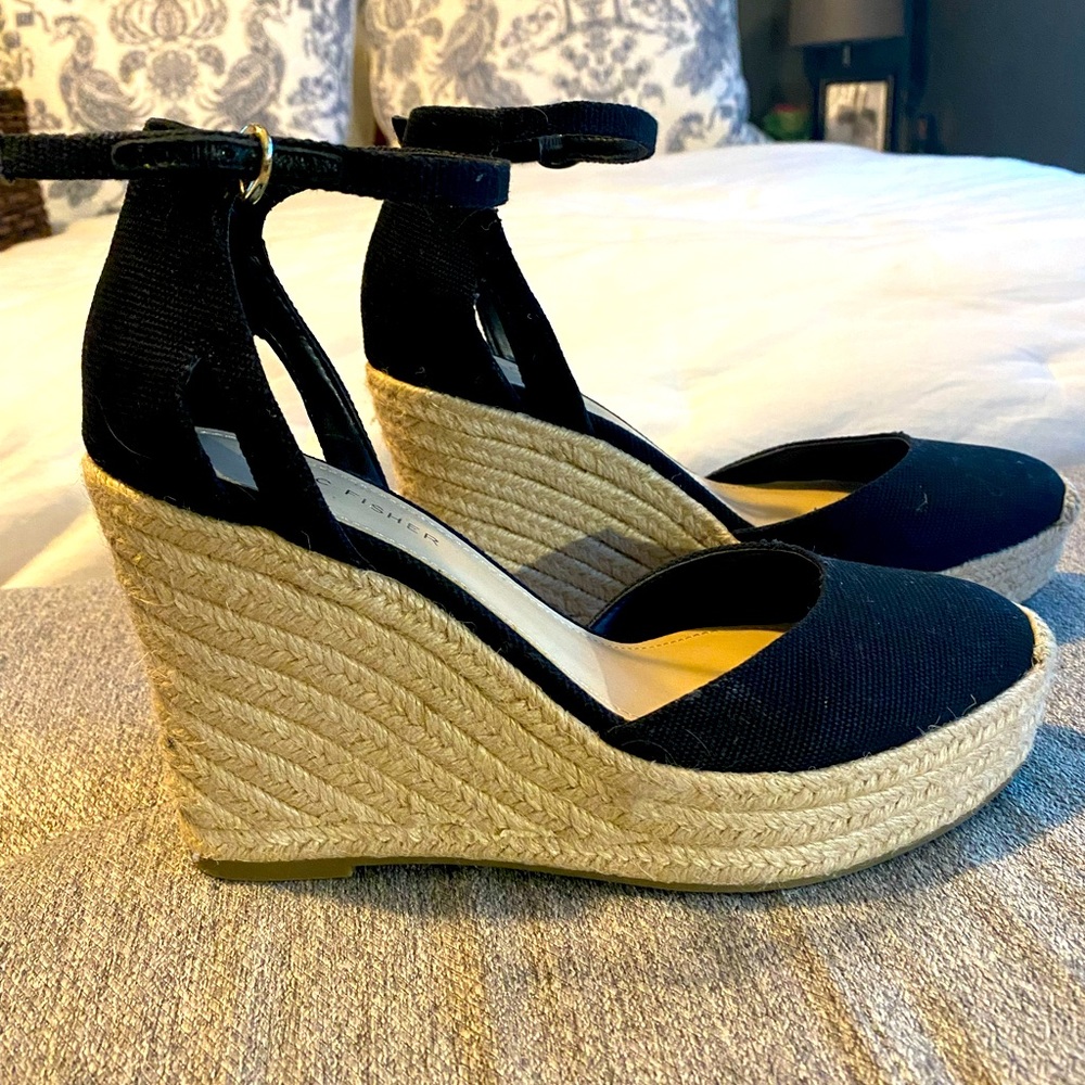 Marc Fisher espadrille wedges, size 6.5, black canvas
